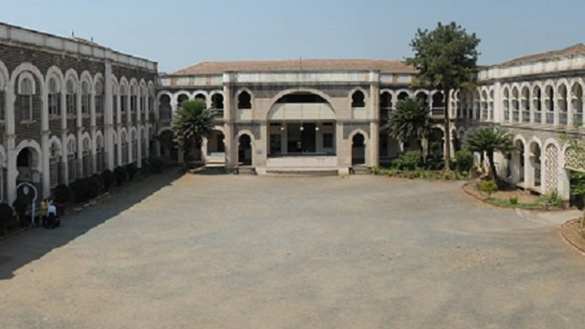 Willingdon College, Sangli Image
