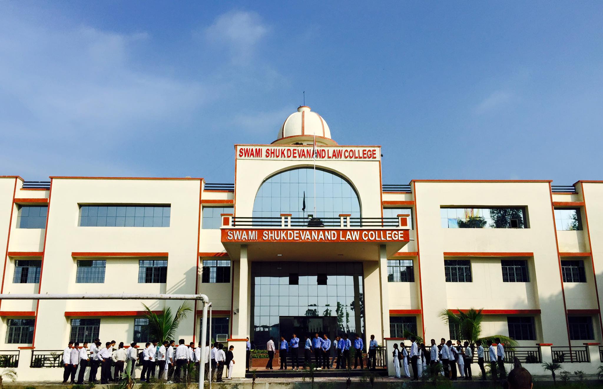 Swami Shukdevanand Law College, Shahjahanpur Image