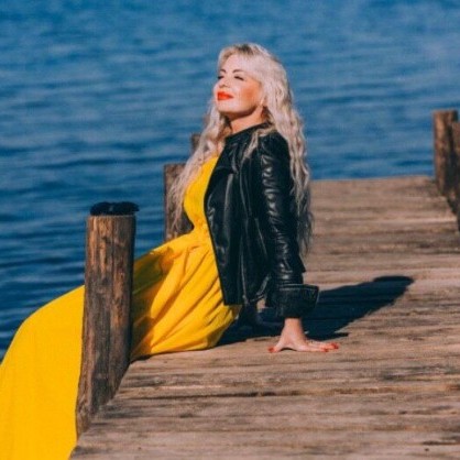 lady's photo