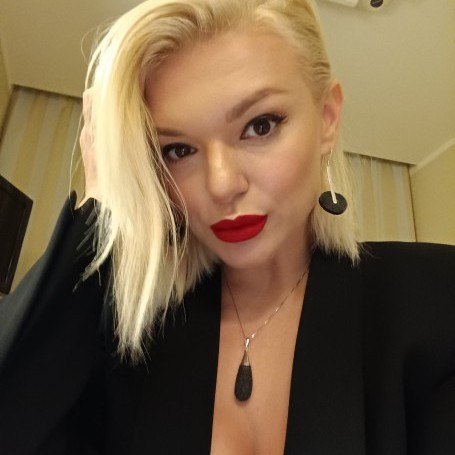 lady's photo