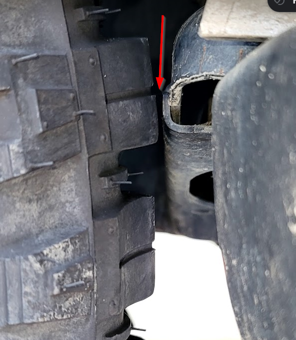 4Runner_LTire_Turned.png