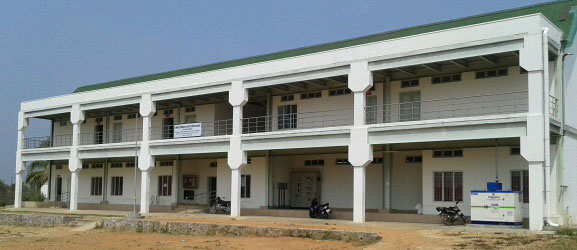 Model Residential Polytechnic College Kuzhalmannam Image