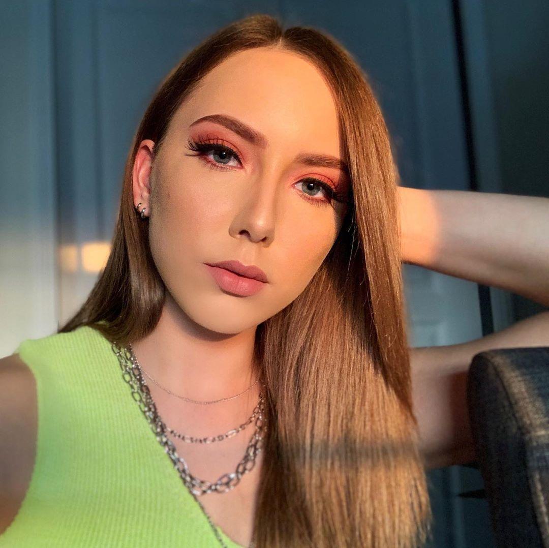 Hailie Jade Scott
