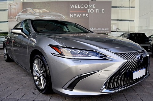 Lexus ES