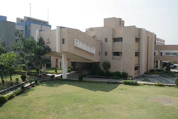 Surat Municipal Institute of Medical Education and Research Image