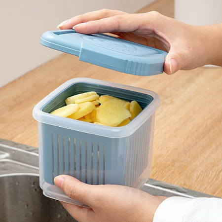 Contenedor escurridor de alimentos azul, 500ml, 10x11x11cm