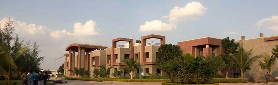 RK UNIVERSITY SCHOOL OF DIPLOMA STUDIES Image