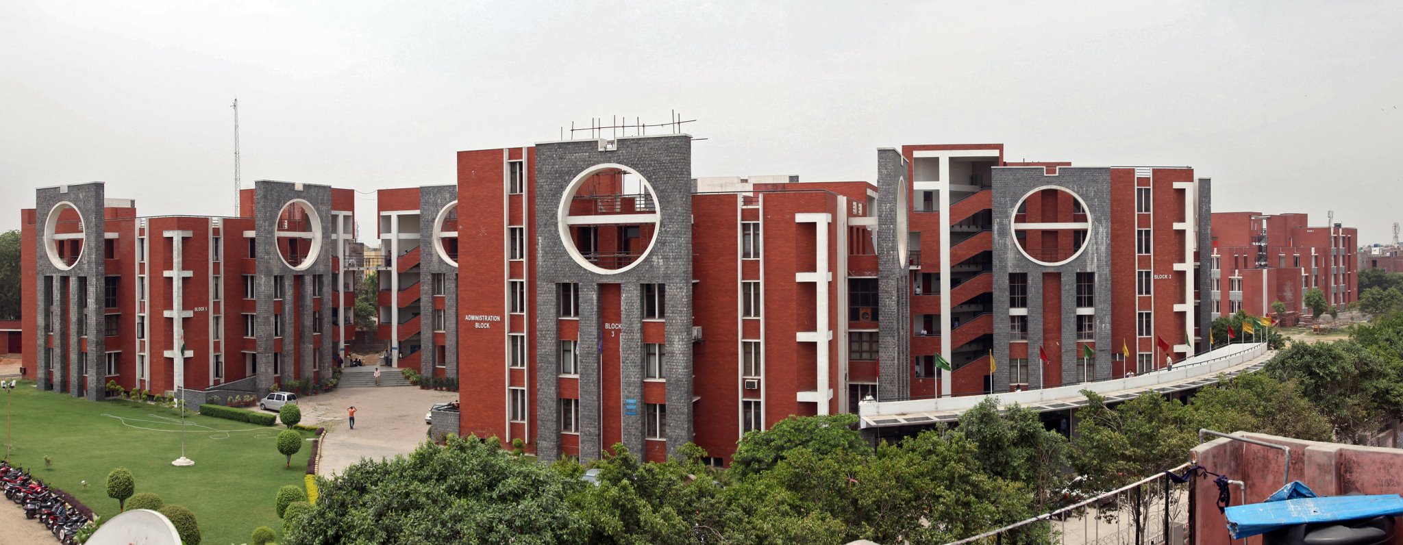 Dr. Akhilesh Das Gupta Institute Of Technology And Management, New Delhi Image