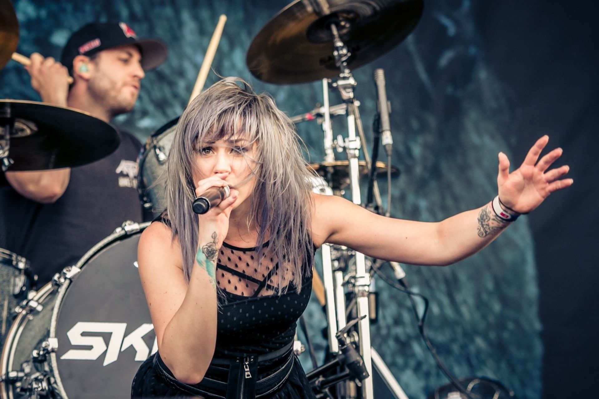 Drummer Jen Ledger (Skillet)