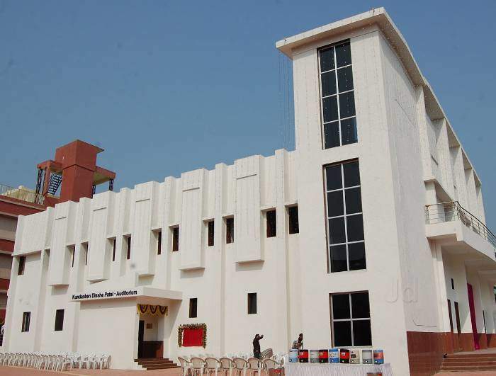 Dinsha Patel College Of Nursing, Nadiad
