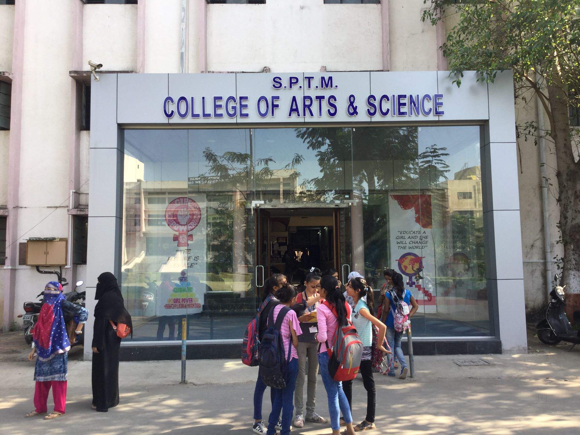Sheth P.T. Mahila College of Arts and Home Science, Surat Image