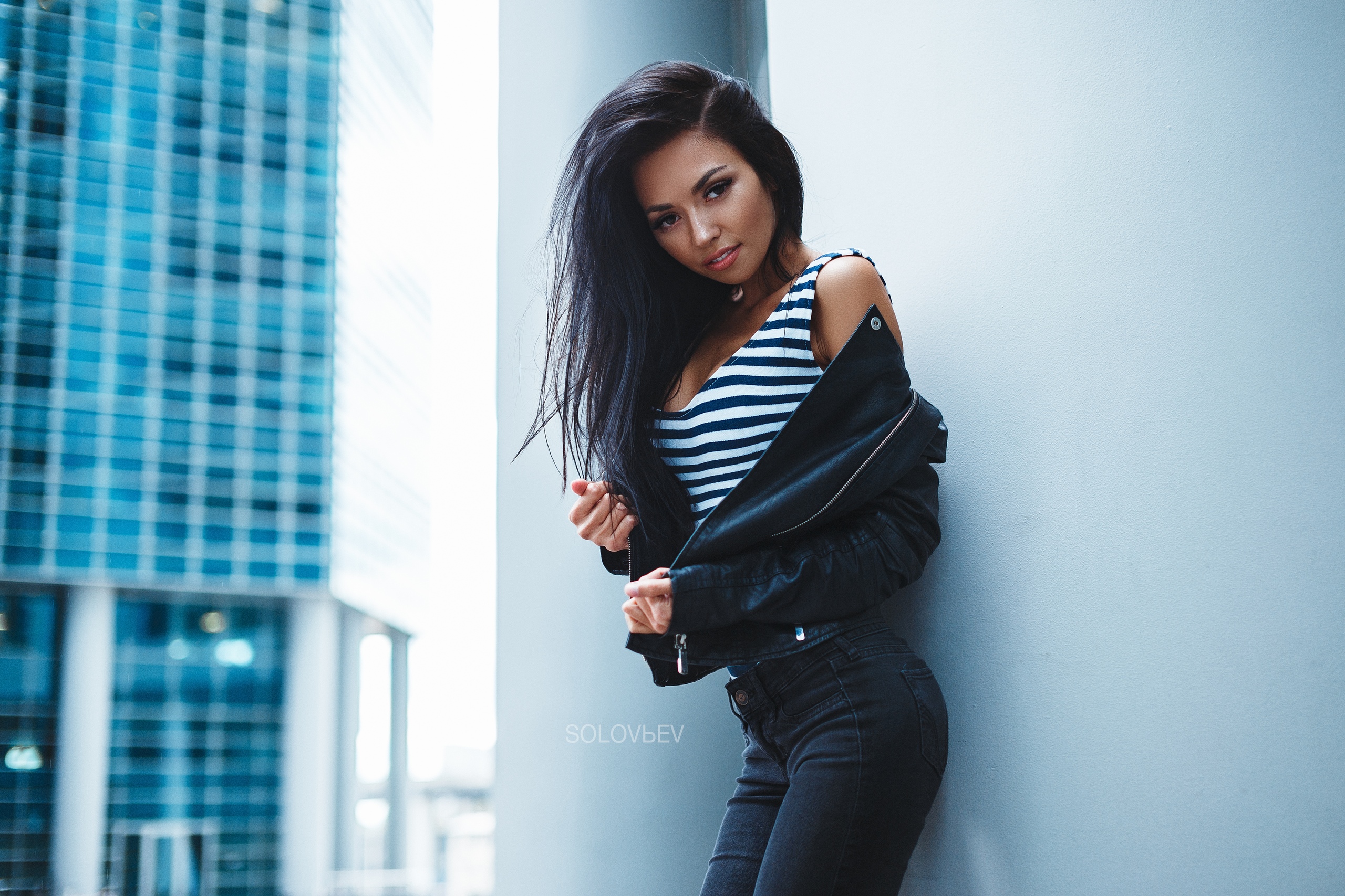 Wallpaper One Piece 182 women, Artem SolovЬev, Katya Meshchankina, tanned, jeans, smiling, leather jackets, one-piece swimsuit, cyan, black hair, black jackets, jacket, dark hair, black pants