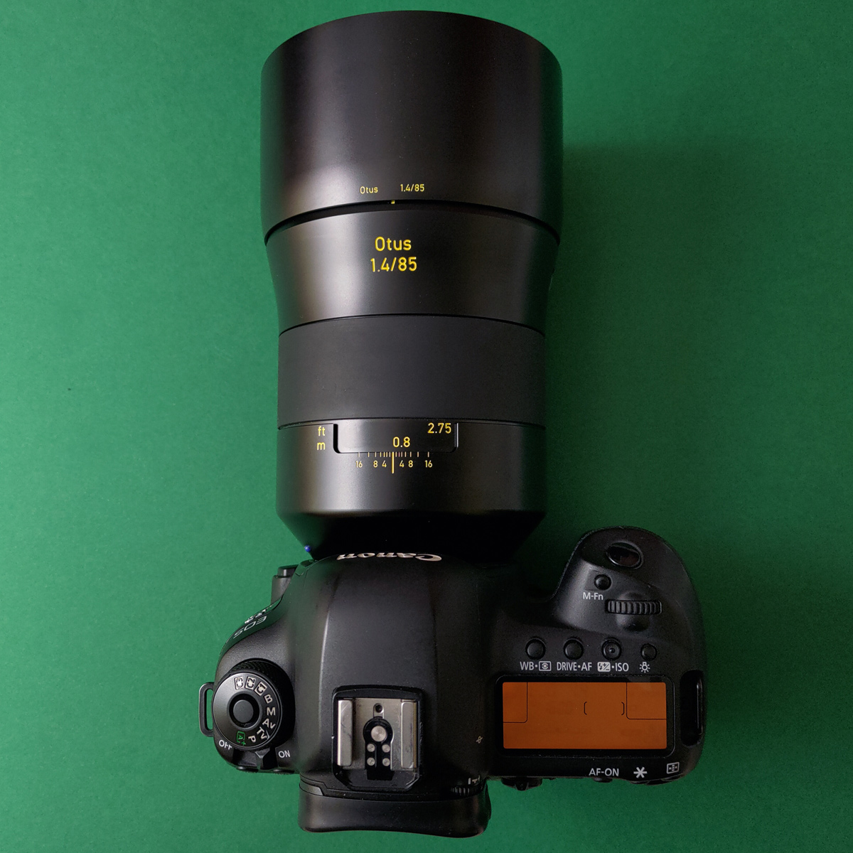 Zeiss Otus Apo Planar T* 85mm F1.4 ZE Canon EF na Canon EOS 5D Mark IV
