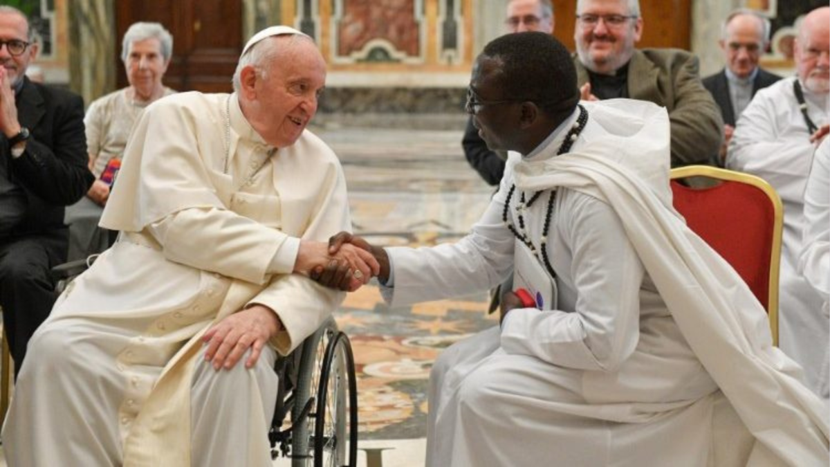 le Pape François affirme qu'un apôtre du Christ est un témoin