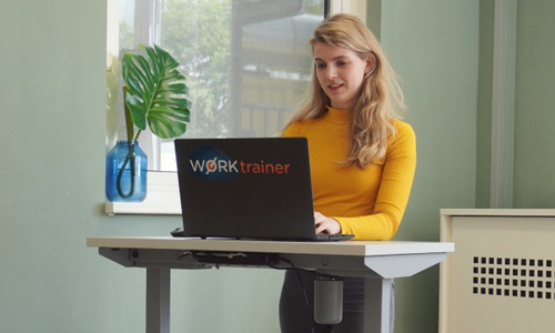 Klein zit-sta bureau StudyDesk Worktrainer.nl