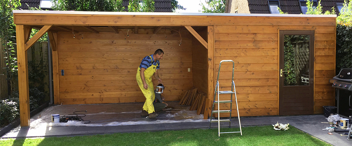 Douglas hout (tuinhuis en overkapping) impregneren en beitsen