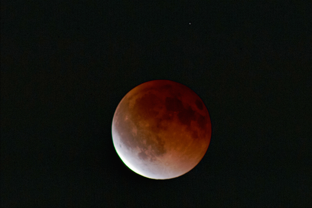 eclipse041514.jpg