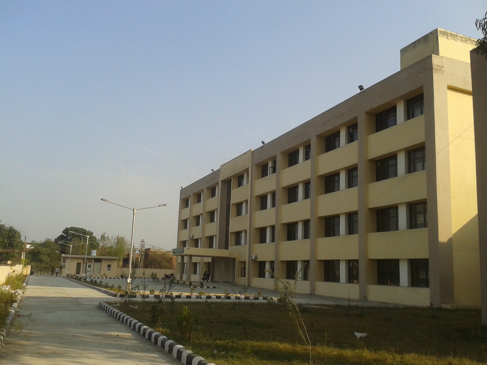 S. Amarjit Singh Sahi Government Polytechnic College, Talwara Image