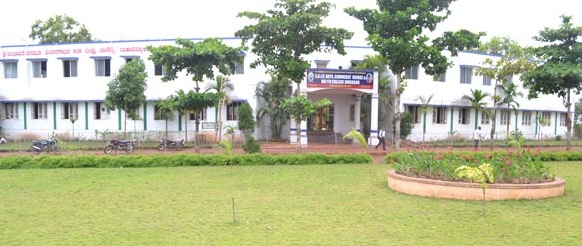 Sri Rambhapuri Jagadguru Veeragangadhar Arts and Commerce College, Haveri Image