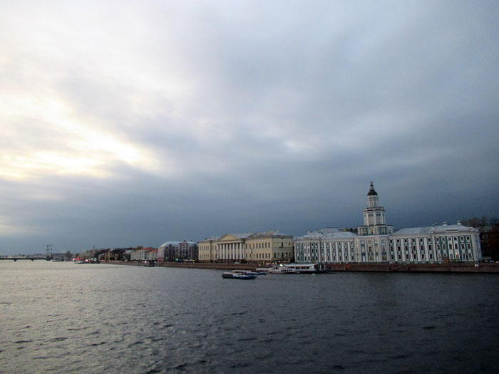 Один осенний рабочий день петербургского археолога сейчас, помещения, этого, много, работы, работ, место, дворца, мешки, помещений, находки, очень, изразцов, печных, метро, далее, время, заметку, трубок, осталось