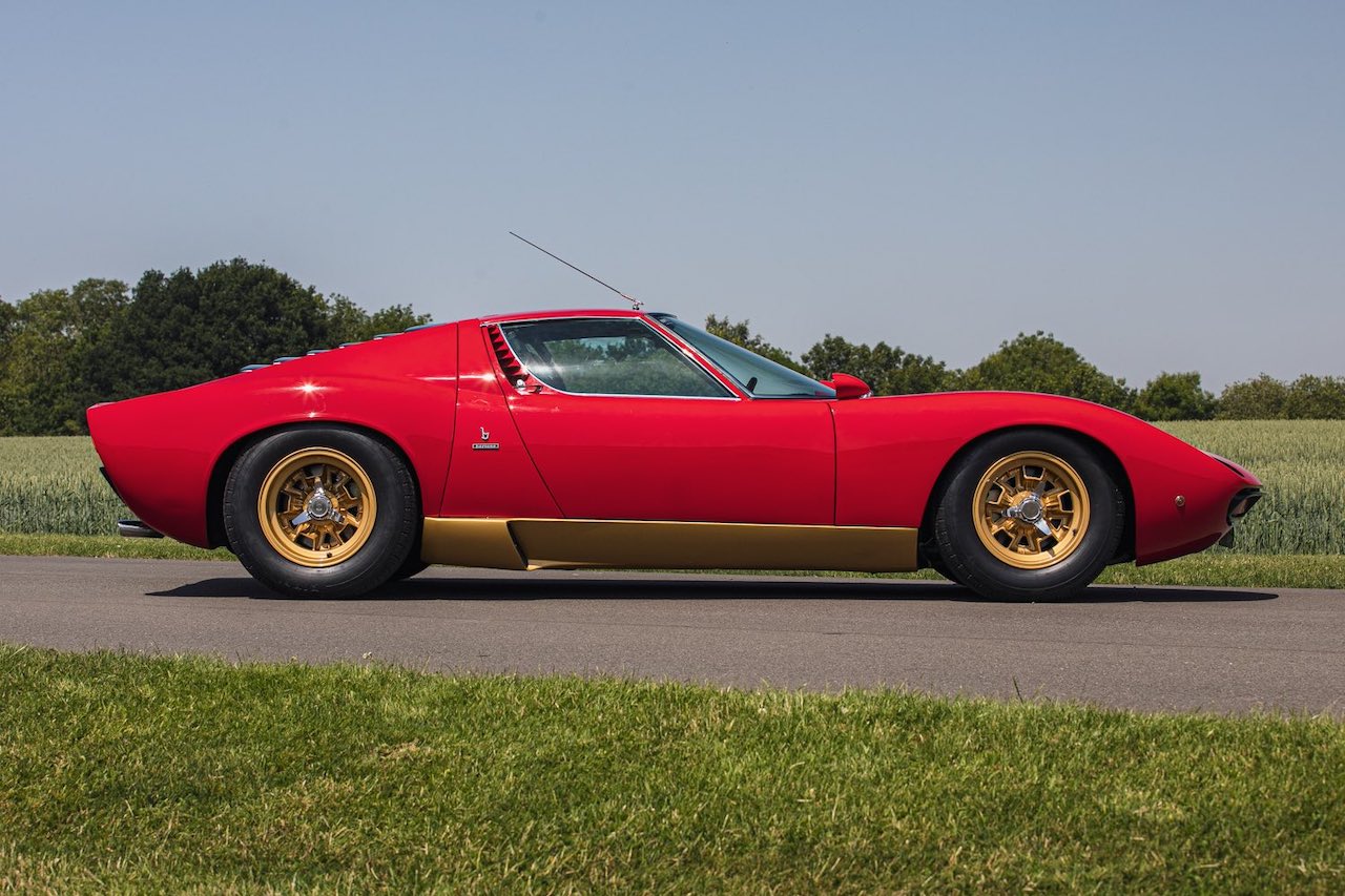 1972 Lamborghini Miura SV headlines at Silverstone Auctions