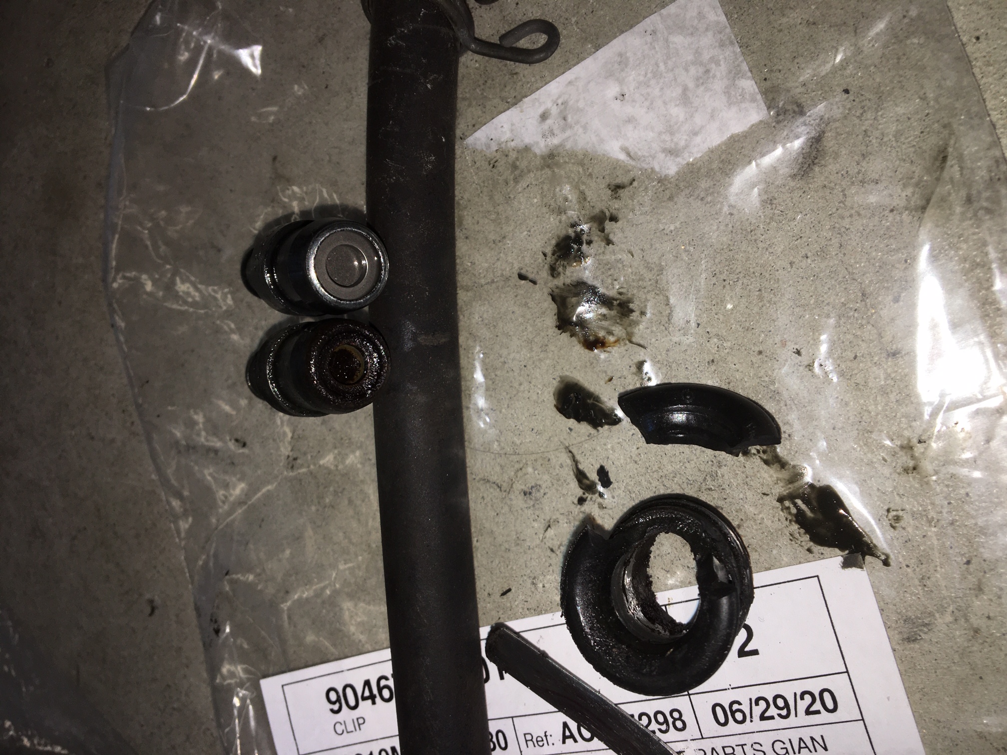 PCV Valve 12204-62010 Positive Crankcase Ventilation Valve For - Want