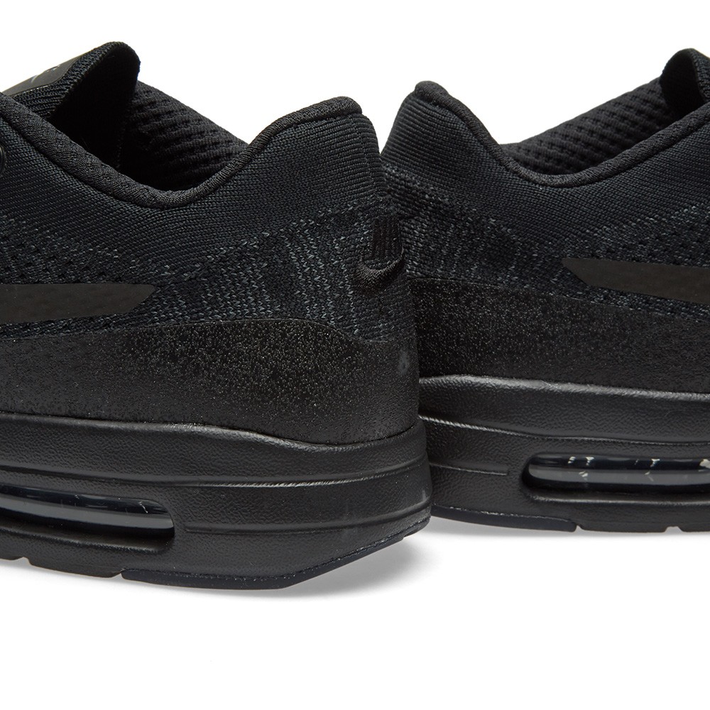 air max 1 ultra flyknit black