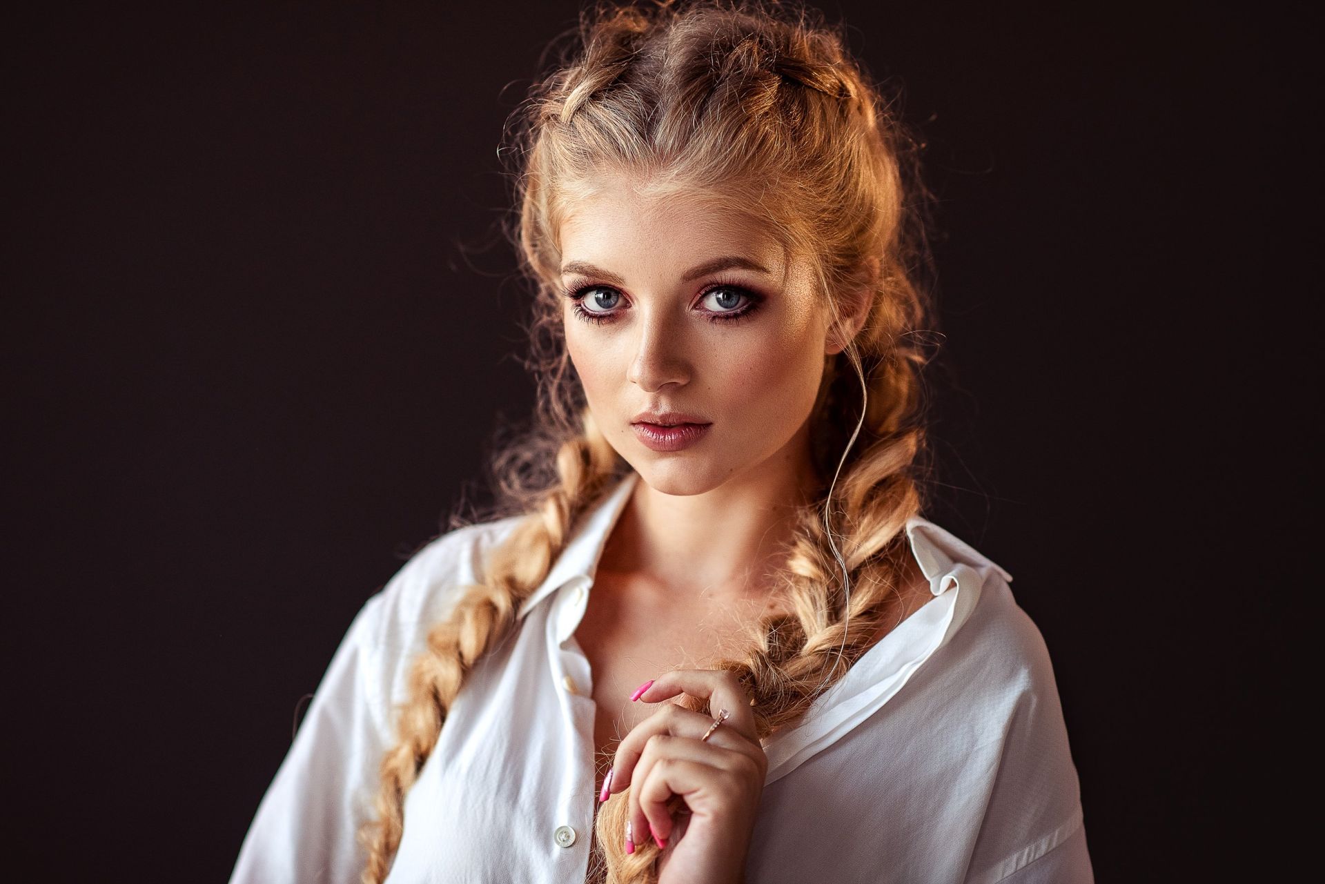 girls with pigtails