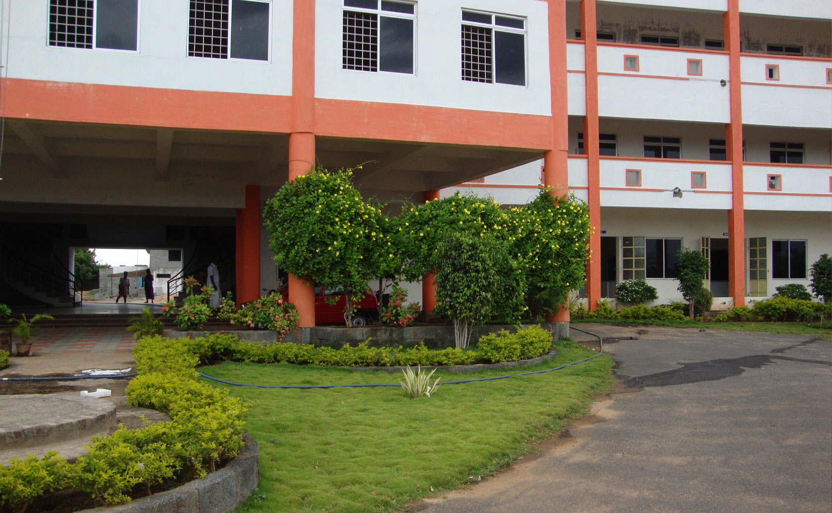 Maisurii Polytechnic College Image