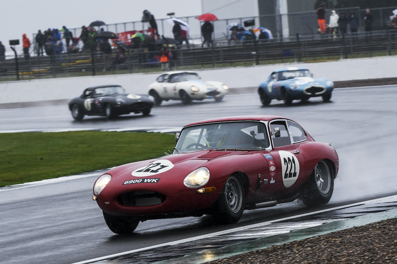 Damon Hill stars on final day of The Classic 2021