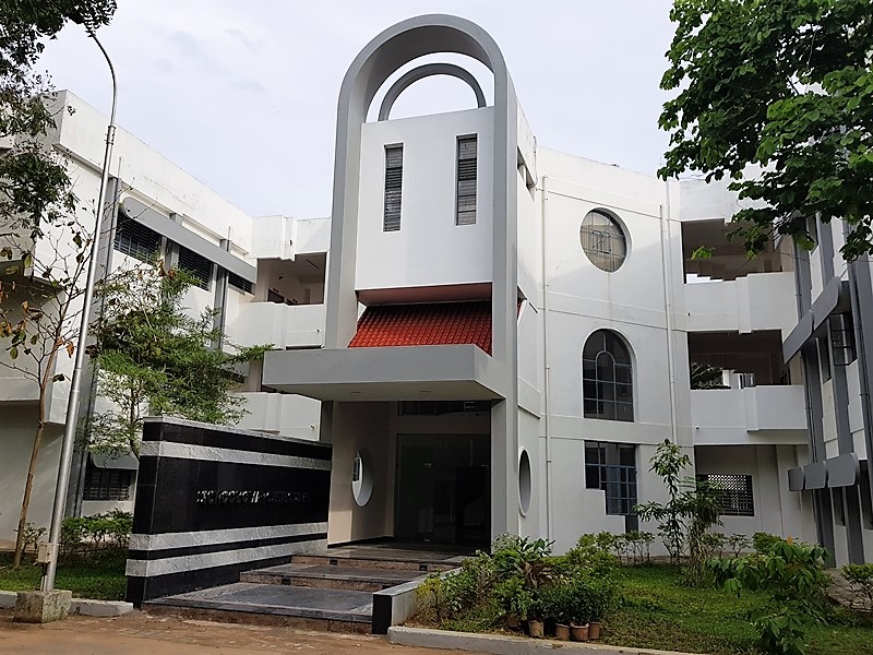 Sri Manakula Vinayagar School of Architecture, Madagadipet Image