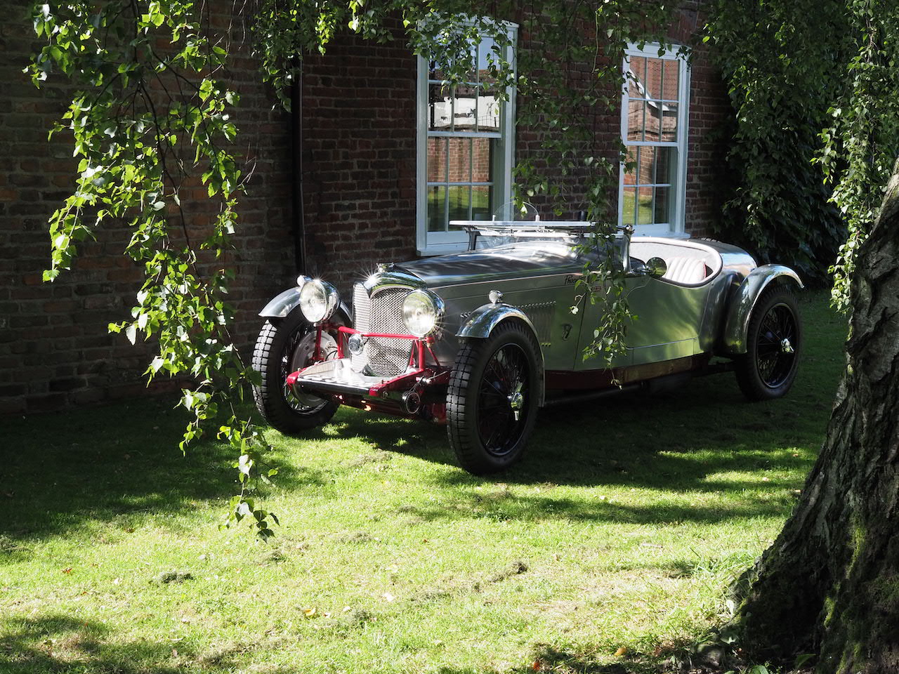 1934 Riley Lynx Burned Wreck Restored - Phoenix Book Review