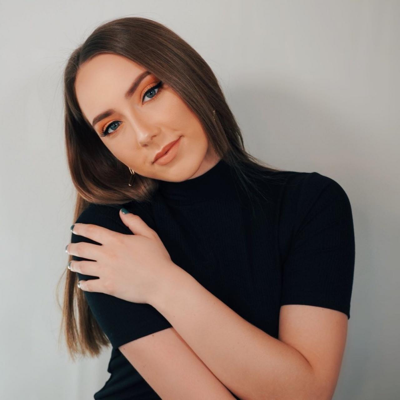 Hailie Jade Scott