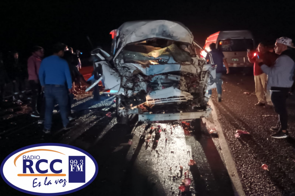 Accidente De Transito En La Carretera Panamericana Sur Deja Dos Personas Fallecidas Y Una Herida 0179