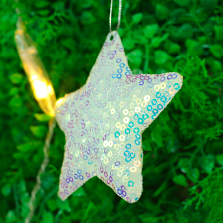 Colgante estrella navideño verde claro, 8.5x9.5cm, lentejuelas