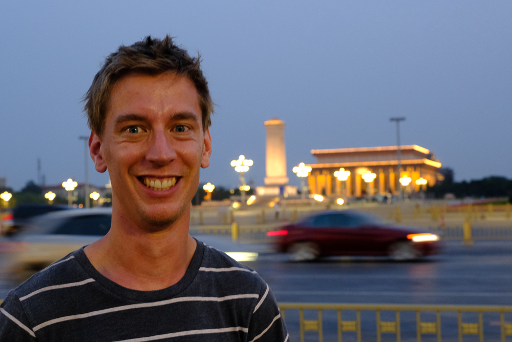 Thijs op het Tiananmenplein.