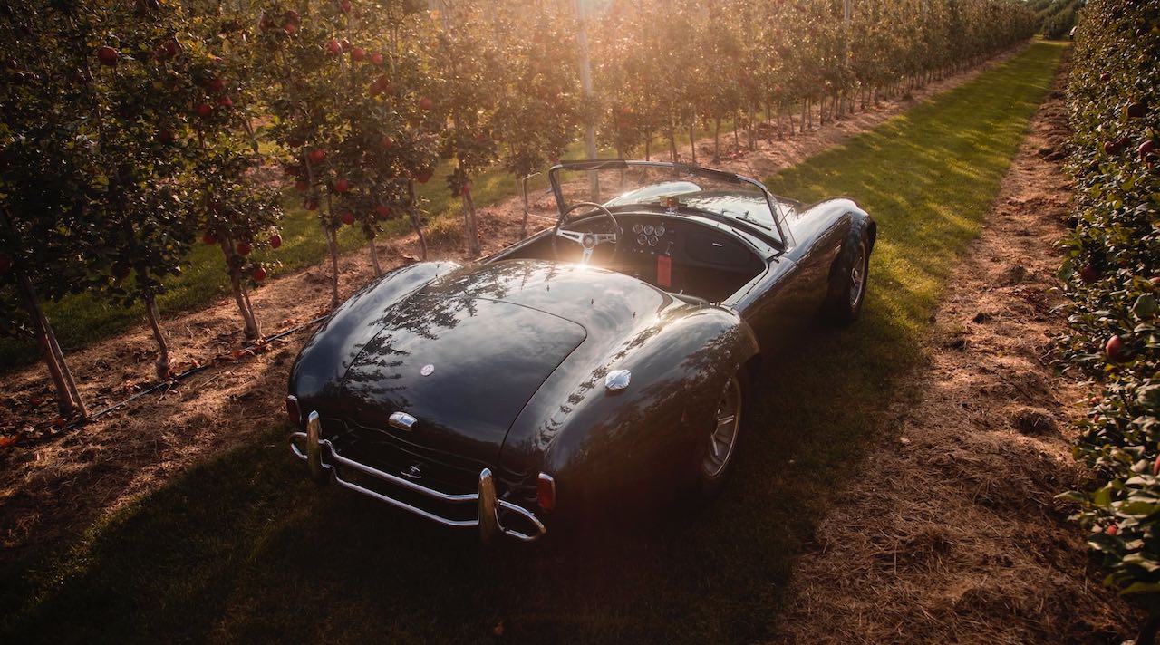 Carroll Shelby’s personal 427 Cobra sells for $5.4m