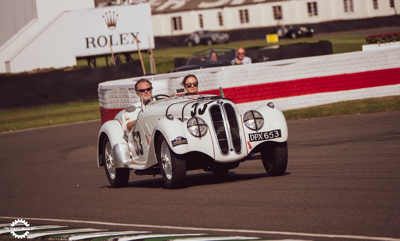 Le sport automobile historique fait un retour glorieux au Goodwood Revival 2021