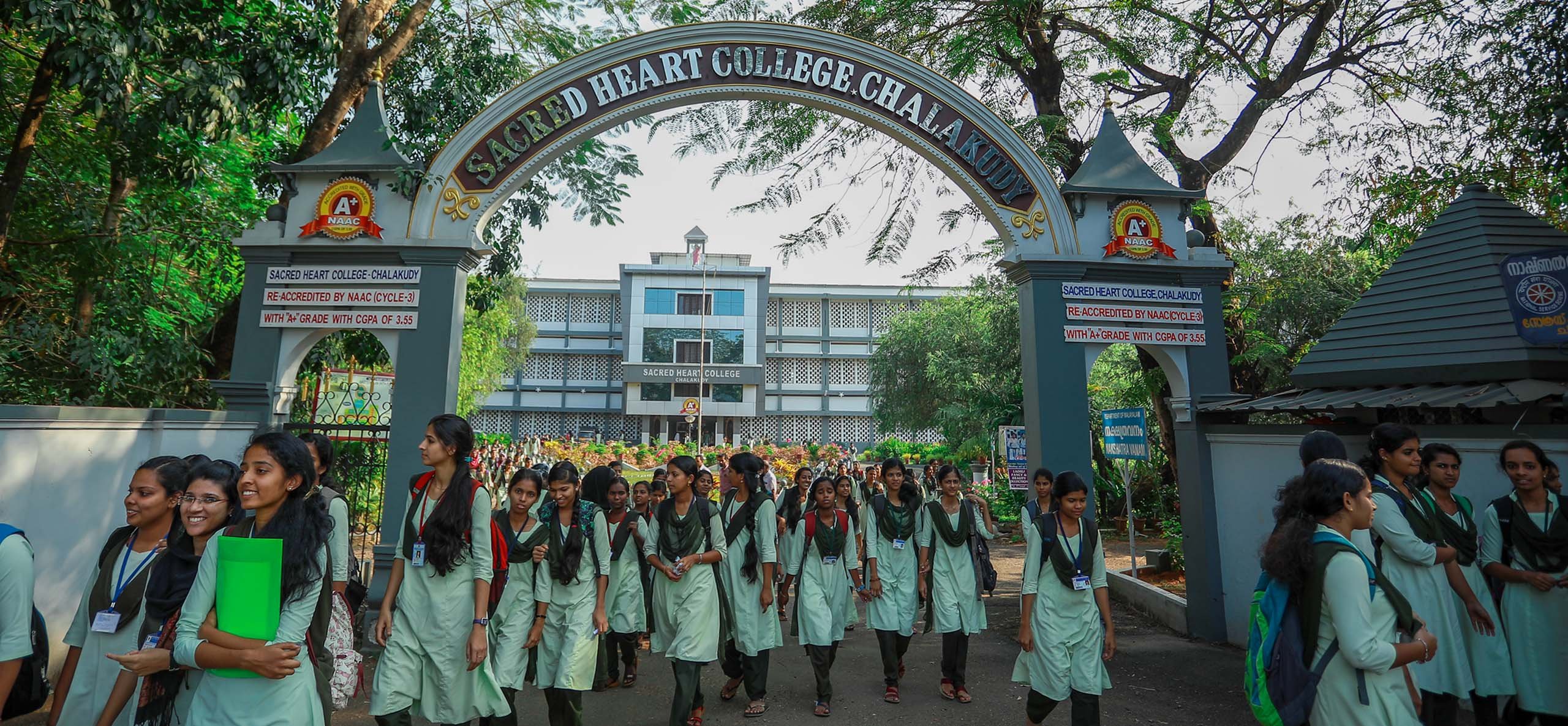Sacred Heart College Chalakudy, Thrissur Image