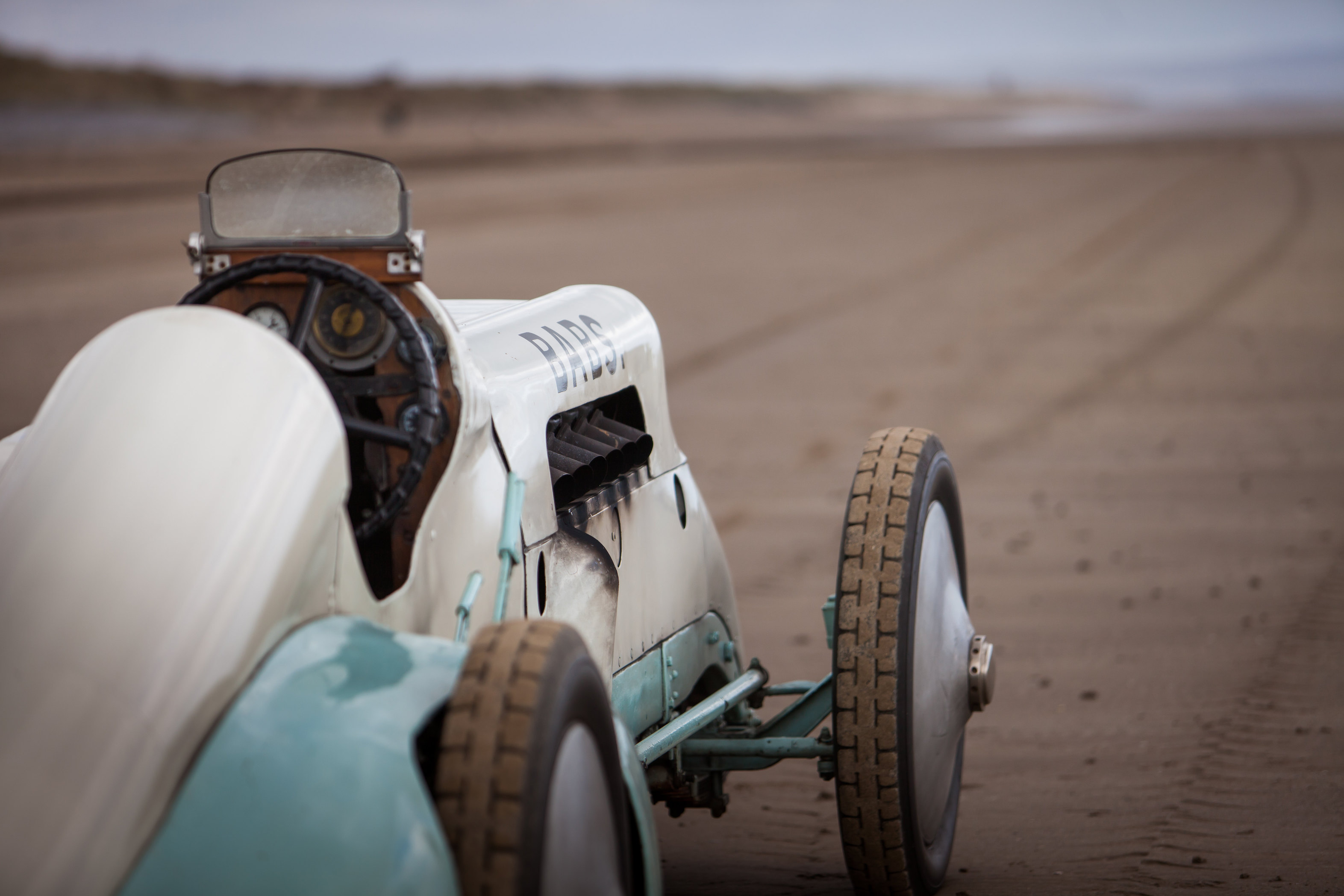 Edd China curates special Aero Engine feature at the London Classic Car Show