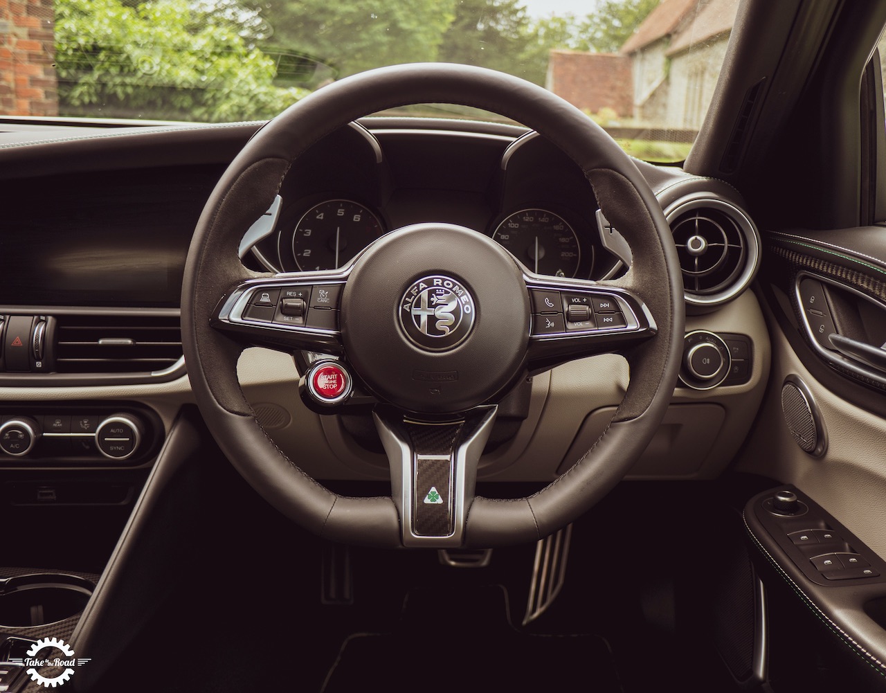 Adoration à l'autel de l'Alfa Romeo Giulia Quadrifoglio