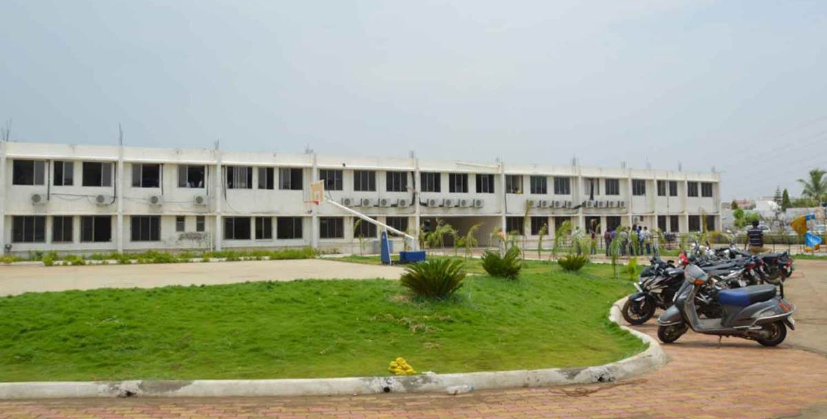 Laxminarayan Dev College of Pharmacy, Bharuch