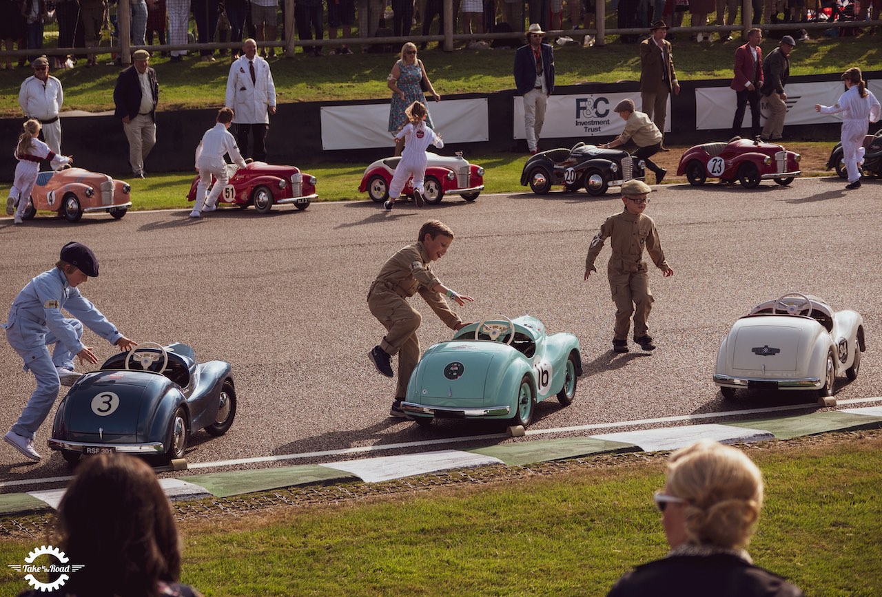 Le sport automobile historique fait un retour glorieux au Goodwood Revival 2021