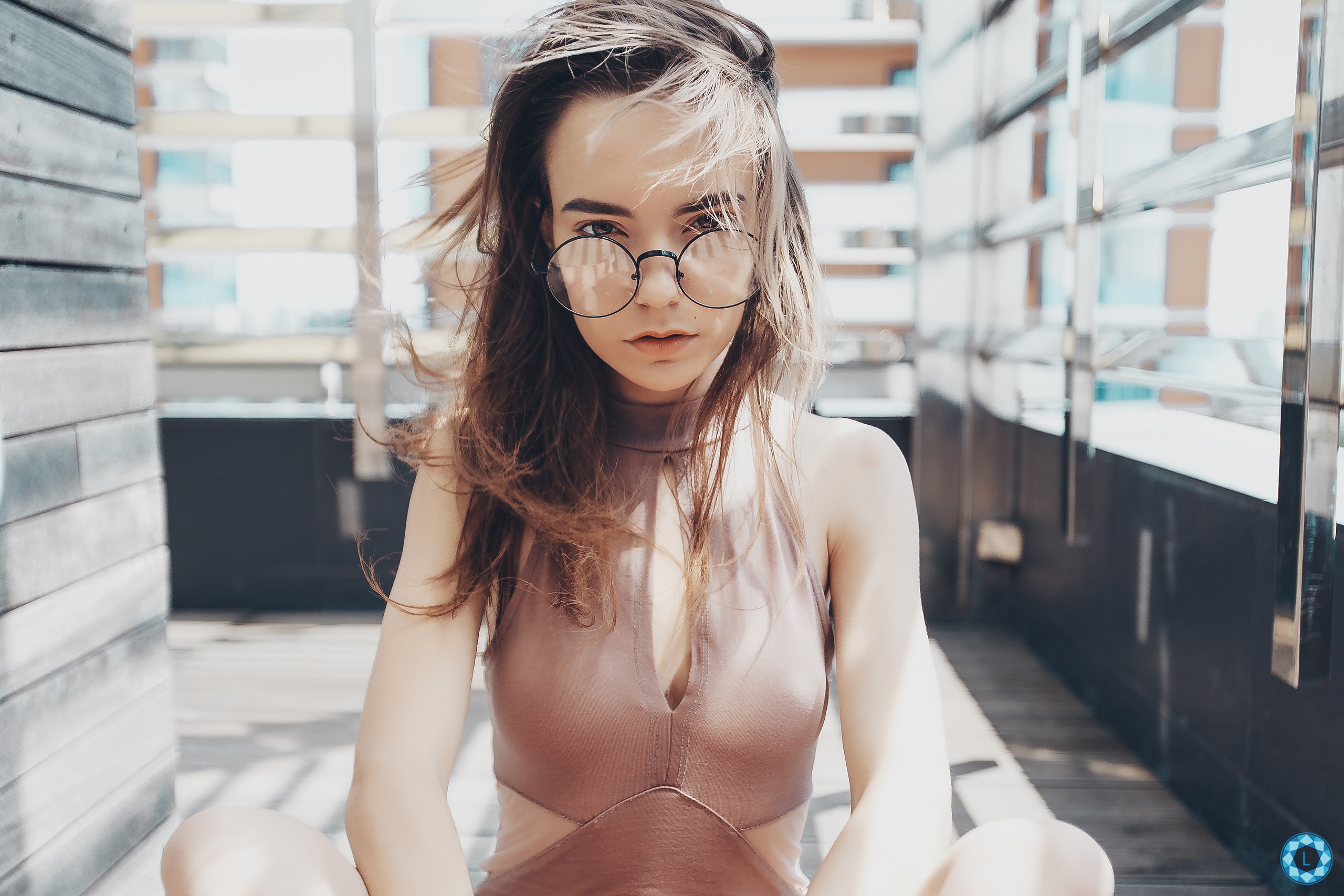 Wallpaper One Piece 120 women, portrait, one-piece swimsuit, building, women with glasses, bare shoulders, wind, sunlight, brunette, sensual gaze