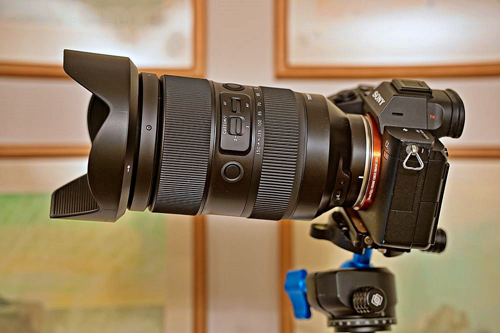 Tamron 35 150mm F2.8 Di III Side 3