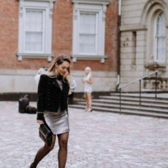 lady's photo