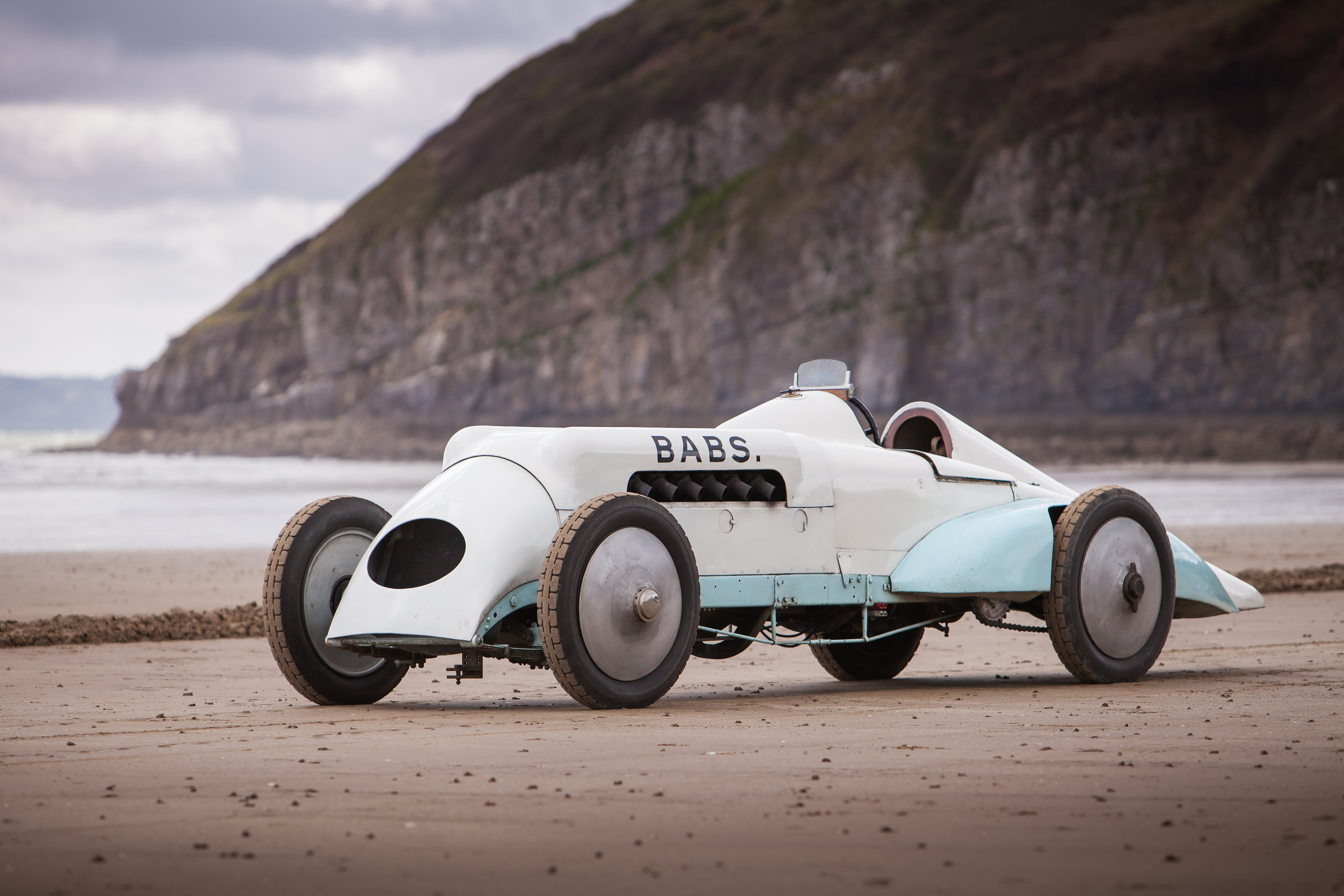 Edd China curates special Aero Engine feature at the London Classic Car Show