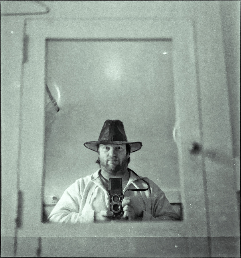 mewithrolleiflex.jpg
