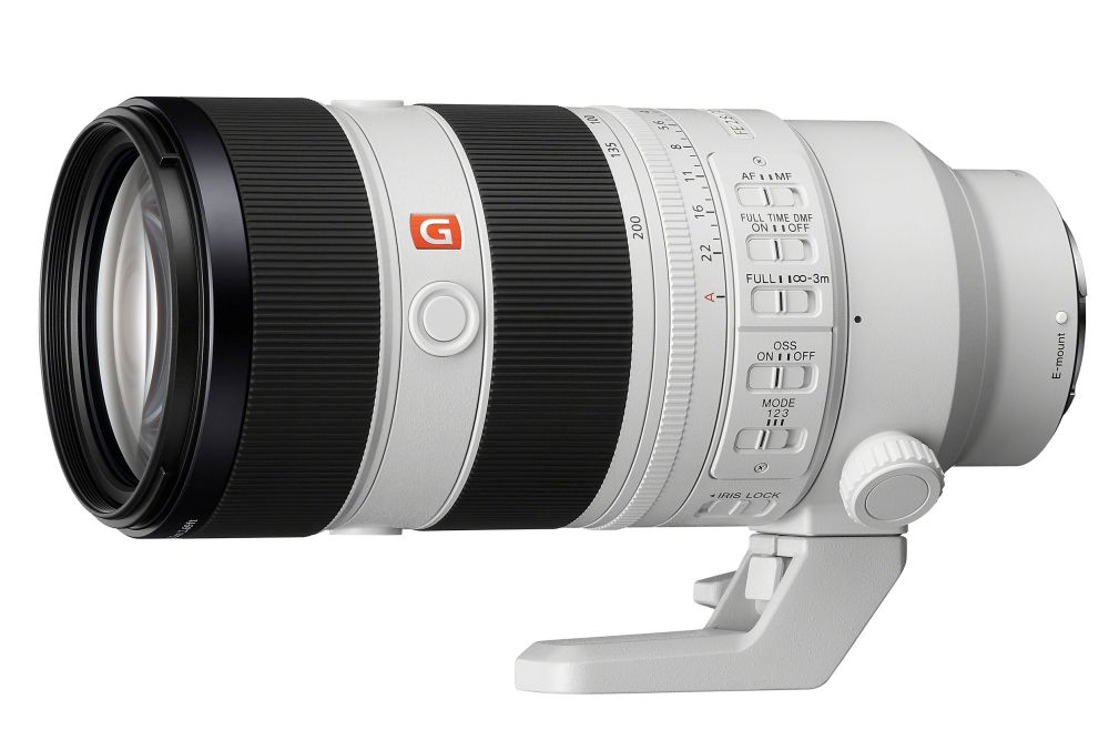 Sony FE 70 200mm F2.8 GM OSS II without hood