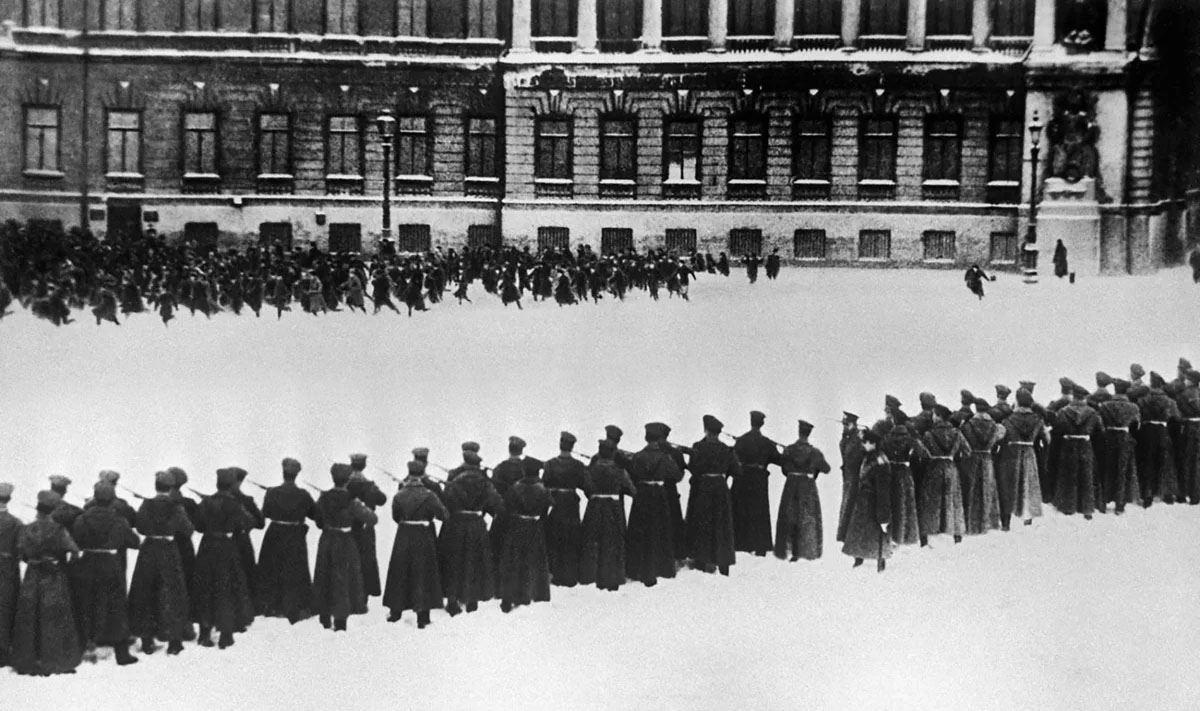 Разбираю миф о расстреле Разбираю миф о расстреле мирных рабочих в Новочеркасске